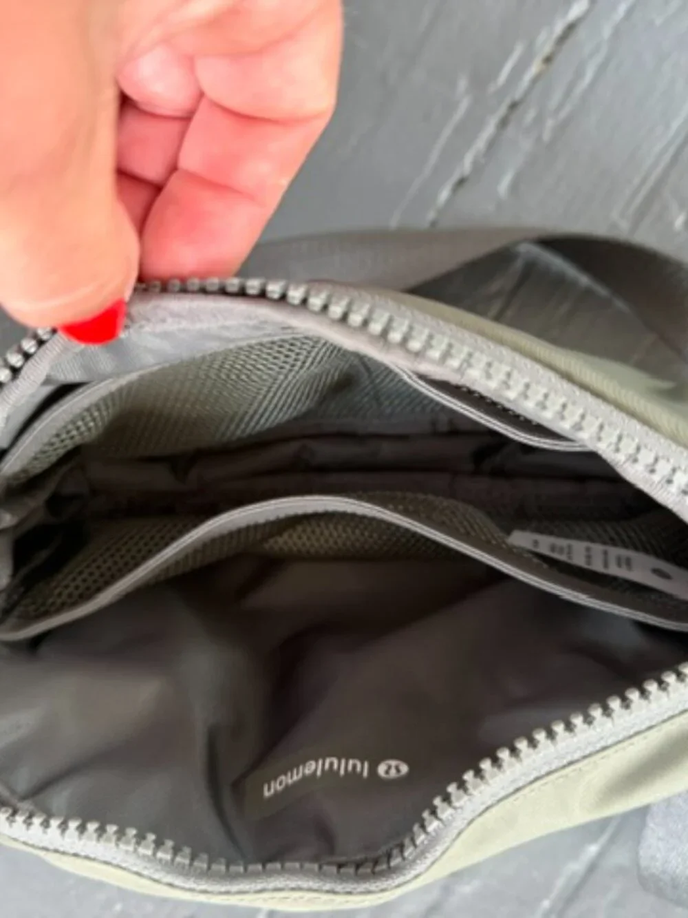 lululemon Everywhere Belt Bag